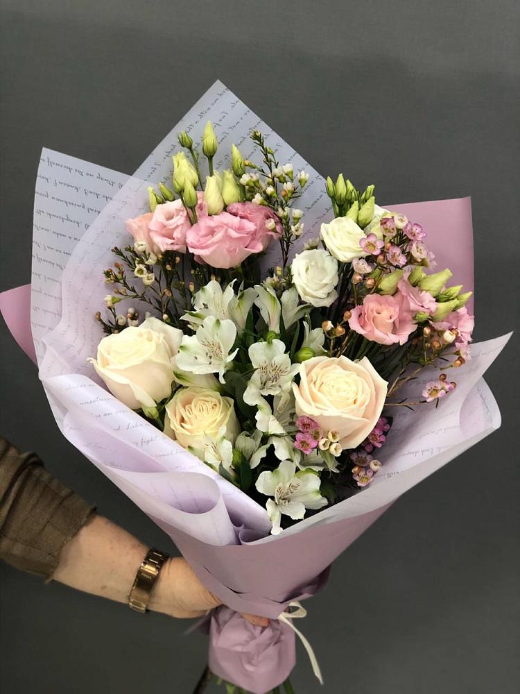 Букет цветов из: Альстромерии, Розы и Лизиантусы в Пролетарском Белгородской области