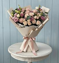 Букет цветов из:  Розы и Лизиантусы в Пролетарском Белгородской области