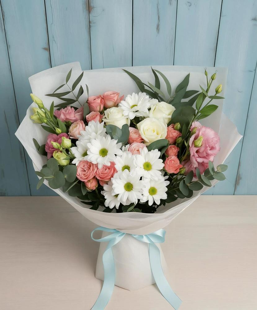 Букет цветов из: Розы, Лизиантусы и Хризантемы в Пролетарском Белгородской области