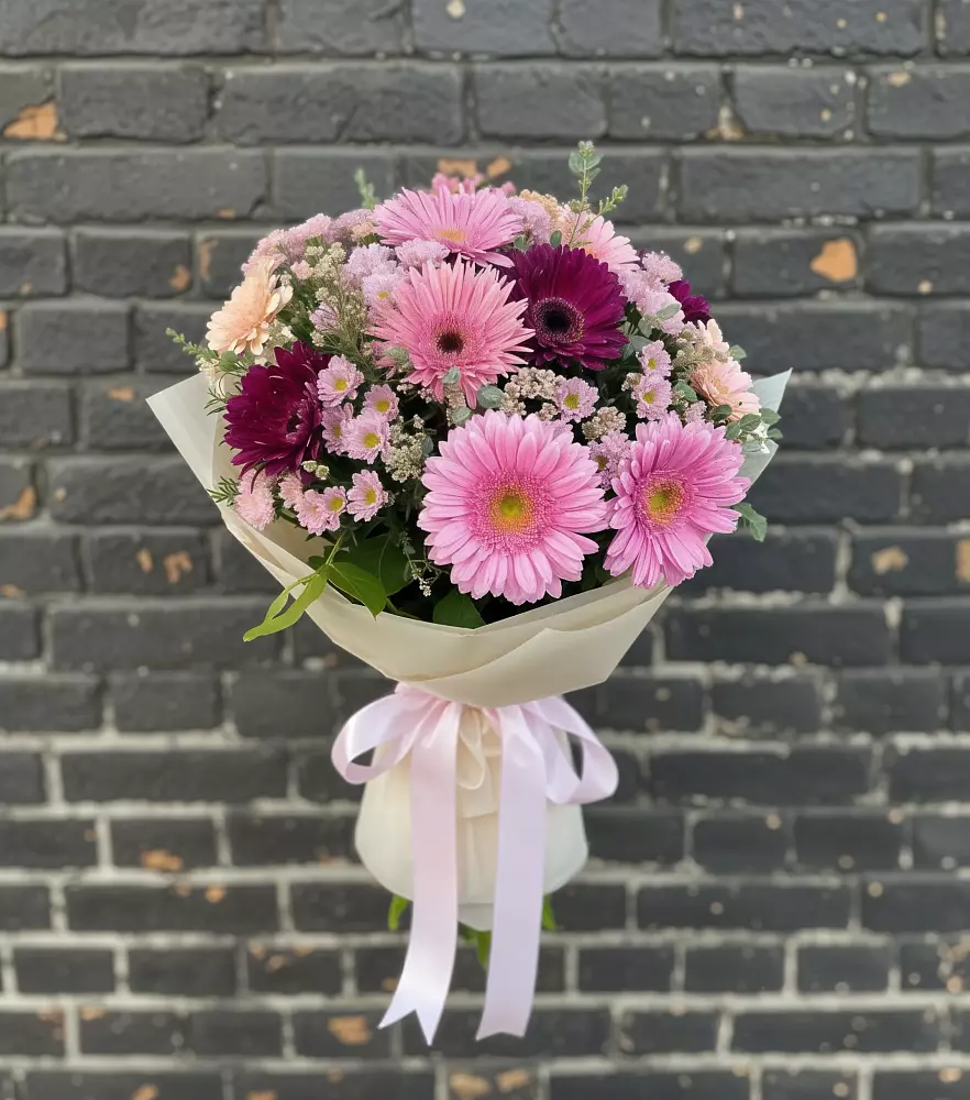 Букет цветов из: Герберы и Хризантемы в Пролетарском Белгородской области