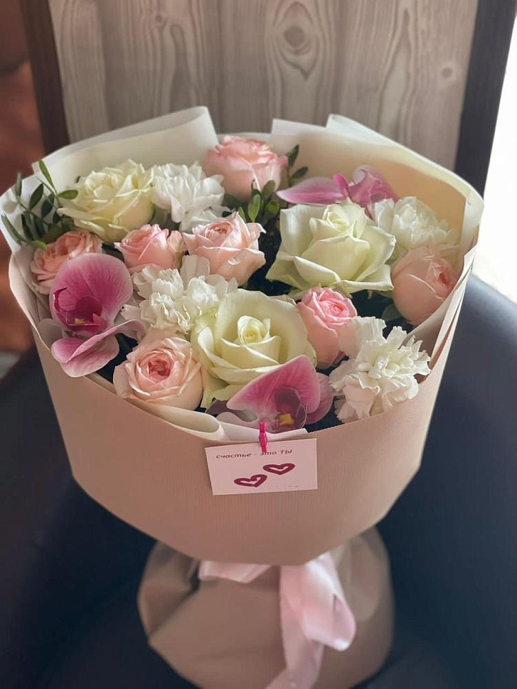 Букет цветов из: Орхидеи, Розы и Гвоздики в Пролетарском Белгородской области