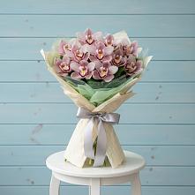 Букет цветов из:  Орхидеи и Розы #REPLACE_PRED# Пролетарском Белгородской области