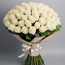 Букет 101 беля роза Белоснежка в Пролетарском Белгородской области