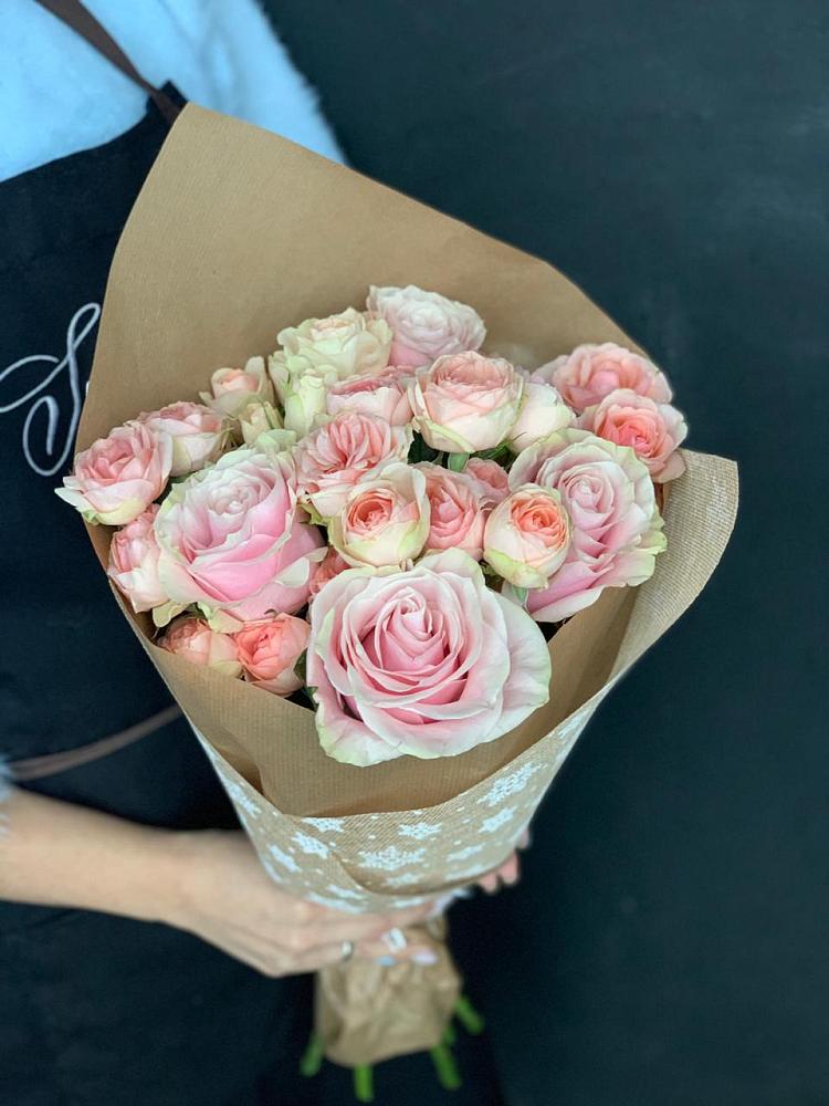 Букет цветов из: Хризантемы и Розы в Пролетарском Белгородской области