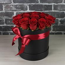 Цветочная композиция из Розы в шляпной коробке в Пролетарском Белгородской области