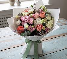 Букет цветов из:  Розы, Лизиантусы и Гвоздики в Пролетарском Белгородской области