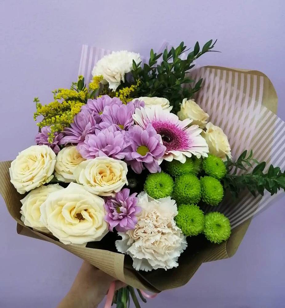 Букет цветов из: Хризантемы, Розы, Гвоздики и Герберы в Пролетарском Белгородской области