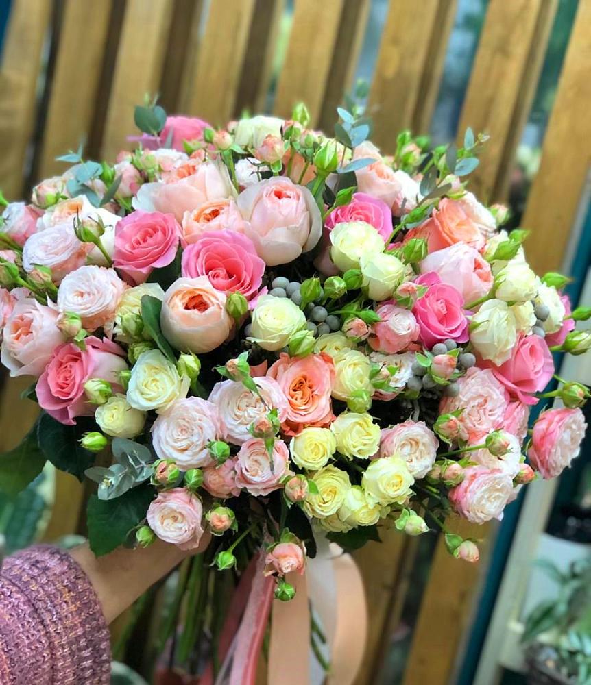 Букет цветов из: Розы в Пролетарском Белгородской области