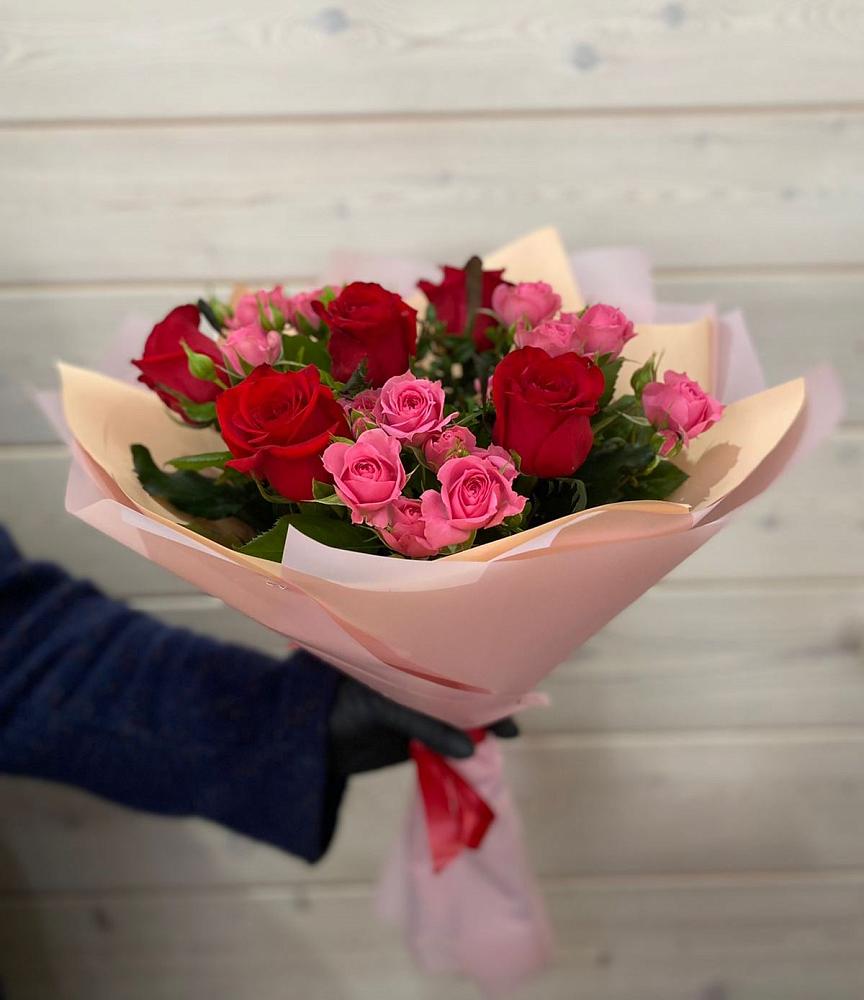 Букет цветов из: Розы в Пролетарском Белгородской области