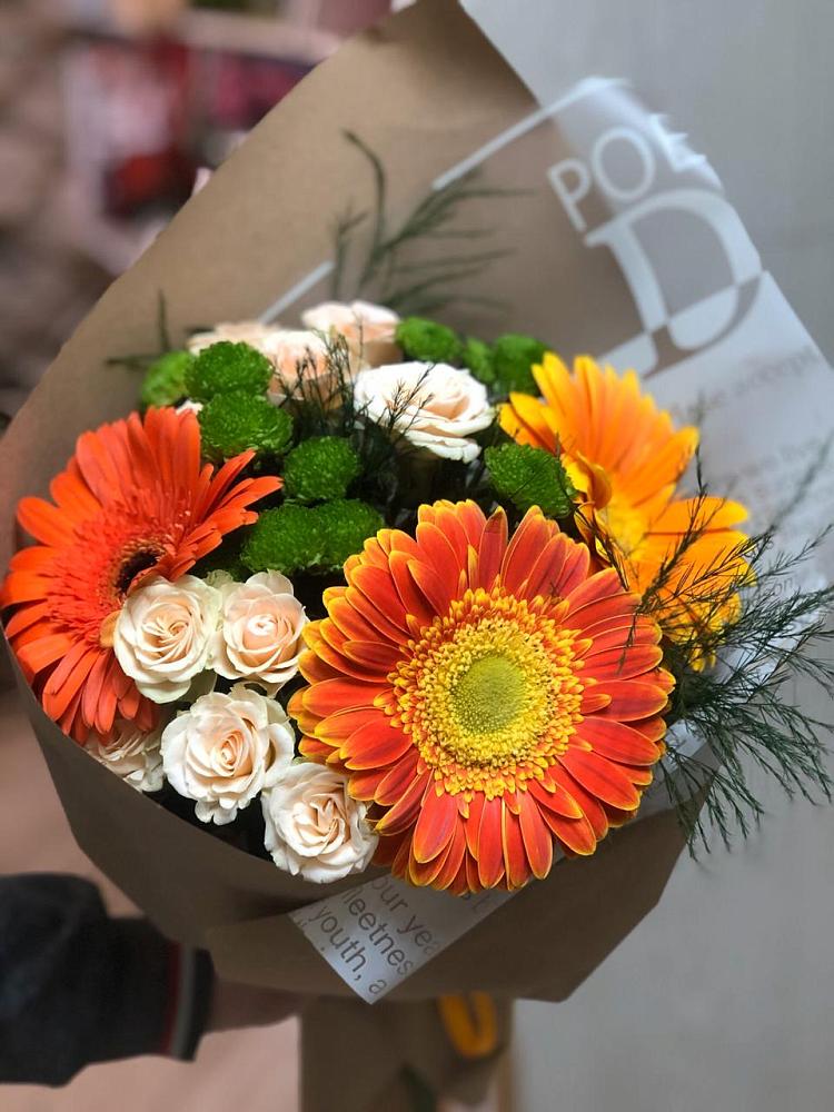 Букет цветов из: Герберы, Хризантемы и Розы в Пролетарском Белгородской области