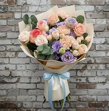 Букет цветов из:  Розы, Лизиантусы и Гвоздики в Пролетарском Белгородской области