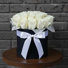 Цветочная композиция из Розы в шляпной коробке в Пролетарском Белгородской области