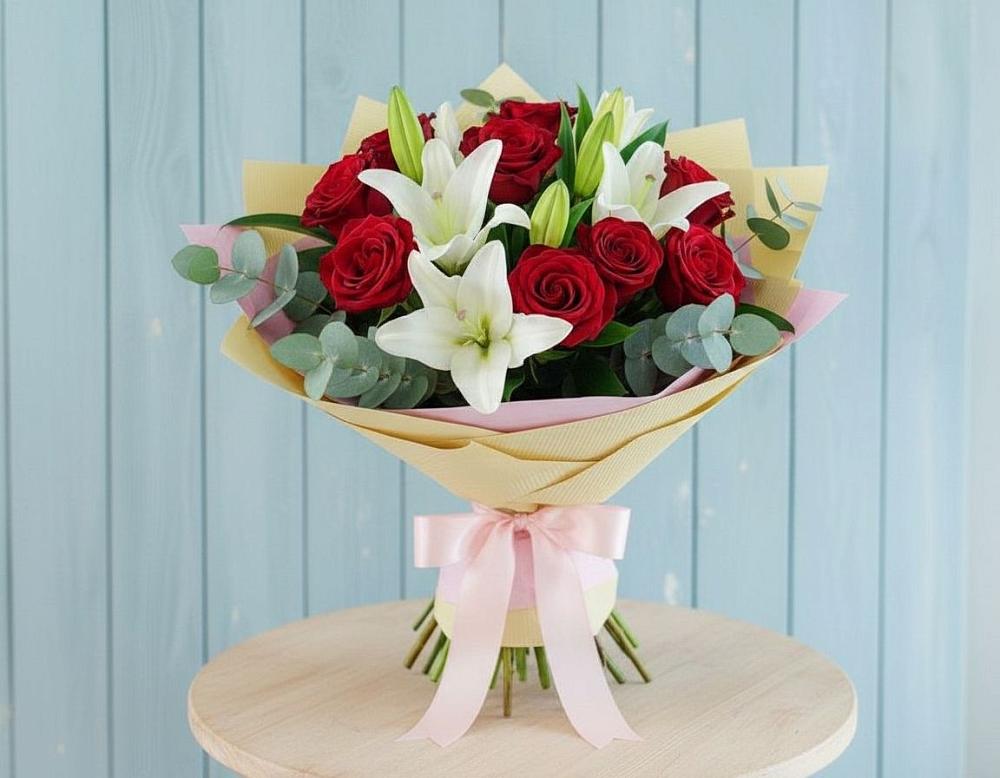 Букет цветов из: Лилии и Розы в Пролетарском Белгородской области