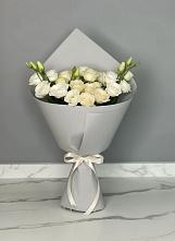 Букет цветов из:  Розы и Лизиантусы в Пролетарском Белгородской области